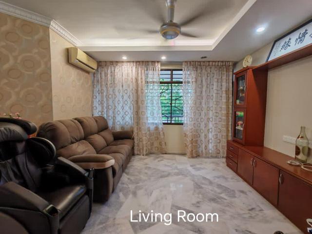 Lavinia Sg Nibong RenovatedFurnished near School Big Field Highway