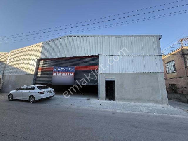 Lavinia'dan Vefa Cadde Üzeri 650m2 Yüksek Tavan Kiralık İşyeri