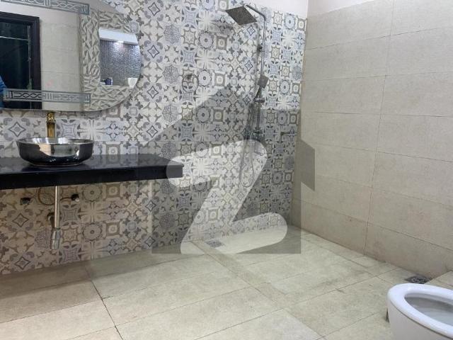 Lavish 40 Marla 5 Years Old Classical+ Modern House Available For Sale Having 8 Master Beds Facing Park On 40 Feet Road Ideal Location NFC Valencia Housing Society