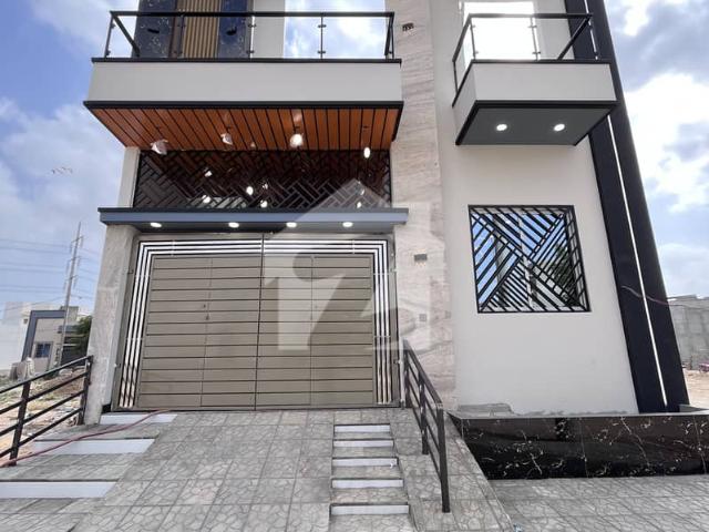 Lavish & Latest Design 120 Sq. Yard Bungalow For Sale | 40 Feet Wide Road | Saadi Garden