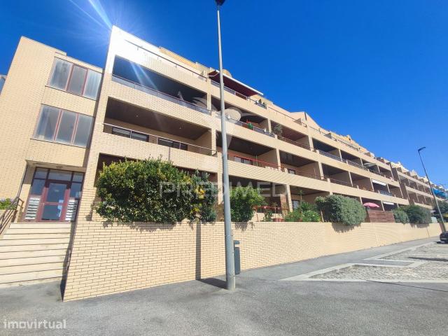 Lavra, Agudela. Duplex T3 com vistas mar, lugar de garagem e arrumos