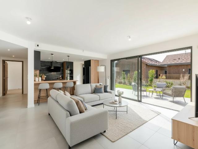 L'azur, lumineux T3 de 80m2 avec climatisation et jardin dan. 80m² Annecy le Vieux