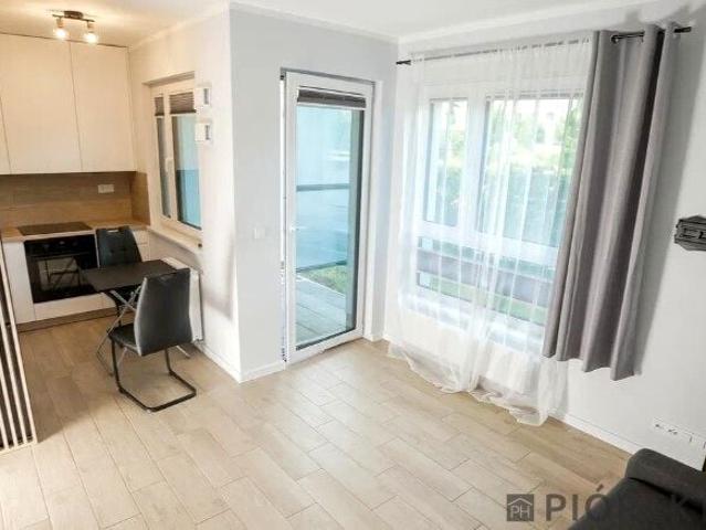 Lazurowa 28 m², Warszawa
