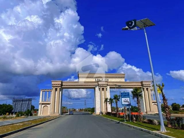 LDA City Lahore Block J 5marla Corner Plot Available Onground Carpet Road Near 200feet Chenab Road