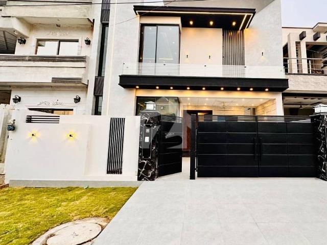 LDA Approved 10 Marla Brand New Modern Design House Available For Sale In Formanites Housing Society