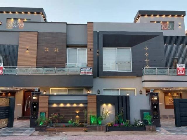 Lda approved with gas 10 m house for sale lahore bahria town id 92437