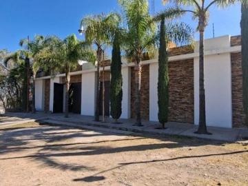 LDT SALON, TERRAZA COMPLETAMENTE EQUIPADO EN VENTA, POR SECTOR ENCINOS