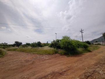 LDT TERRENO DE 600VM2 EN VENTA EN LA TOMATINA, AGUASCALIENTES. CON TRES FRENTES