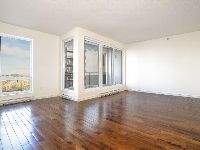 Le 400 Sherbrooke ouest 1 Bedroom Apartment for Rent at 400 400, Sherbrooke Ouest, Montréal, QC H3A 0A9 Quartier Ville Marie