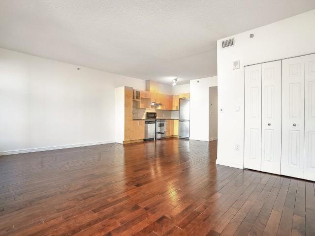 Le 400 Sherbrooke ouest 2 Bedroom Apartment for Rent at 400 400, Sherbrooke Ouest, Montréal, QC H3A 0A9 Quartier Ville Marie