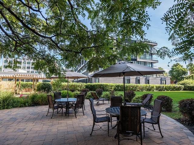 Le 4300 1 Bedroom Apartment for Rent at 4300 Boul De Maisonneuve O, Westmount, QC H3Z 1K8