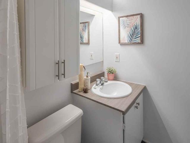 Le 700 St Joseph 1 Bedroom Apartment for Rent at 700 Boul Saint Joseph, Gatineau, QC J8Y 4B1 Hull/Quartier de I'Oree du Parc