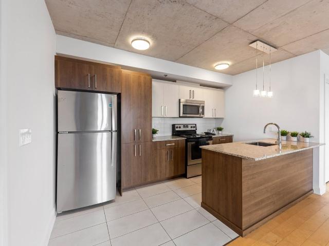 Le 3280 Cavendish 1 Bedroom Apartment for Rent at 3280 Boul Cavendish, Montréal, QC H4B 2M7 Haut Lachine
