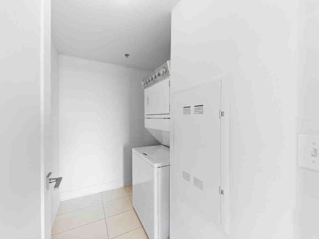 Le 3280 Cavendish 2 Bedroom Apartment for Rent at 3280 Boul Cavendish, Montréal, QC H4B 2M7 Haut Lachine