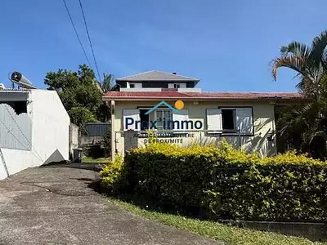 Le Tampon 97430 Achat / Vente maison 3 pièces t3 terrasse parking