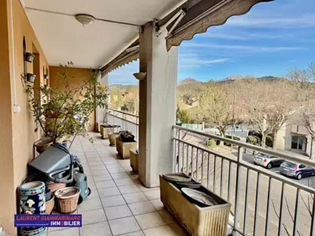 Le Tholonet 13100 Achat / Vente appartement 3 pièces t3