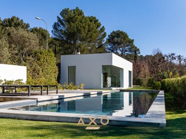 LE THOLONET AU PIED DE LA SAINTE VICTOIRE MAISON D'ARCHITECTE VUE PISCINE JARDIN 3360 M2 DEPENDANCE 1 495 000 €