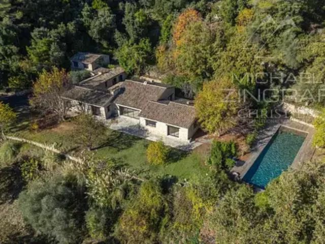 Le Tignet 06530 Achat / Vente maison 8 pièces t8 piscine