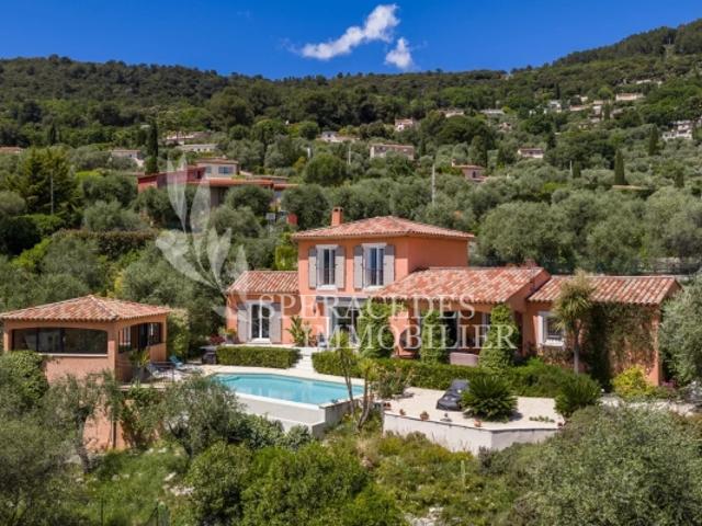 Le Tignet Maison traditionnelle vue panoramique