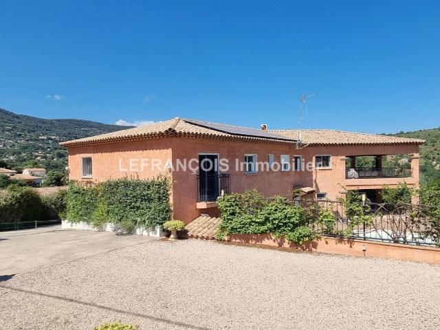 LE TIGNET PROPRIETE 210m2