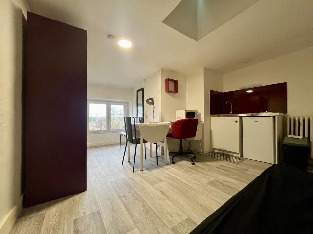'LE TOP SAINT PIERRE Location Appartement poitiers: 17.37 m2 33688712