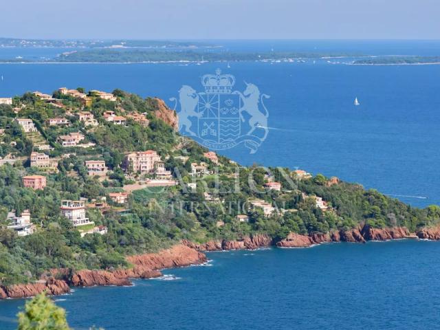 Le Trayas Villa contemporaine avec vue mer panoramique, Saint Raphael