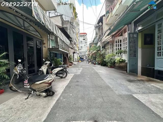Lê văn sỹ hẻm trải nhựa 6m ô tô quay đầu 74m2 4.4x17.5 nở hậu 5m 5 tầng 8 chdv mới