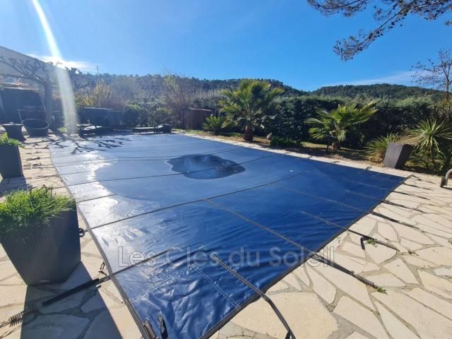 LE VAL AU CALME VILLA TYPE 5 DE 120 M² PISCINE DÉPENDANCE