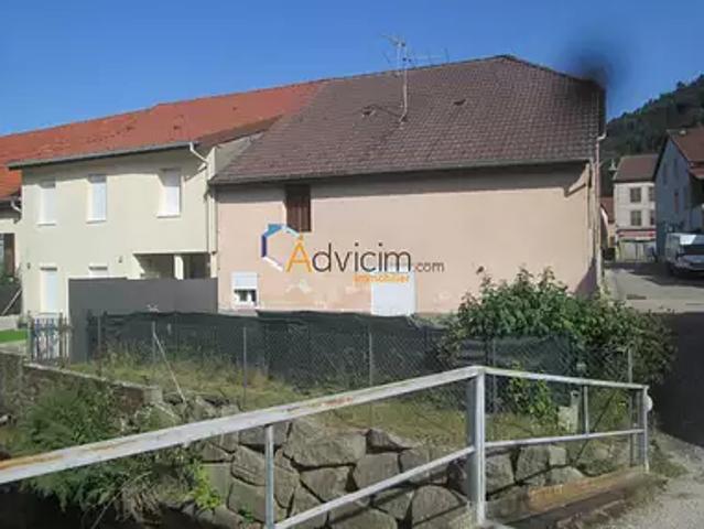 Le Val d'Ajol 88340 Achat / Vente immeuble parking