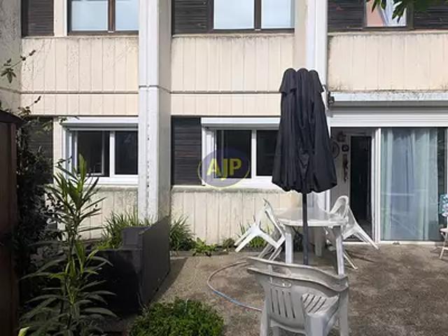 Le Verdon sur Mer 33123 Achat / Vente appartement 2 pièces t2 au dernier étage terrasse