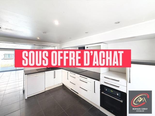 LE VERNET D'ARIEGE: MAISON DE VILLAGE A VENDRE DE TYPE 5 DE 107 M2 IDEALEMENT SITUÉ