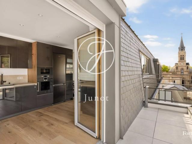 Le Vésinet CENTRE VILLE Appartement à vendre 2 chambres 133m²