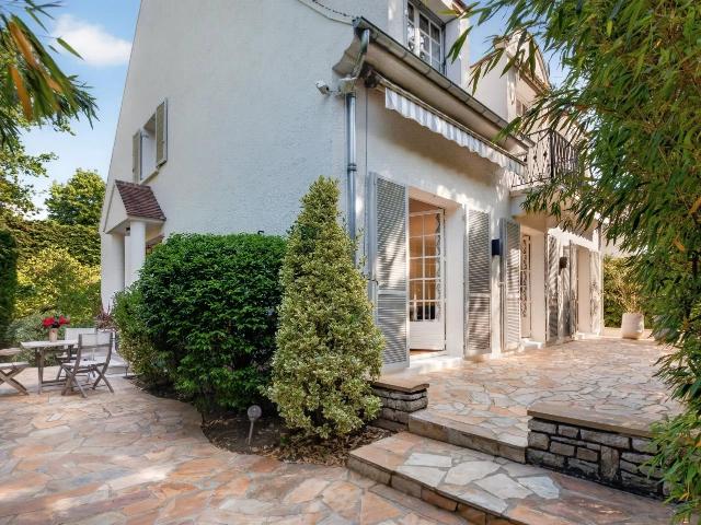 Le Vésinet CHARMETTES Maison 5 chambres 207m² Terrain de 757m²