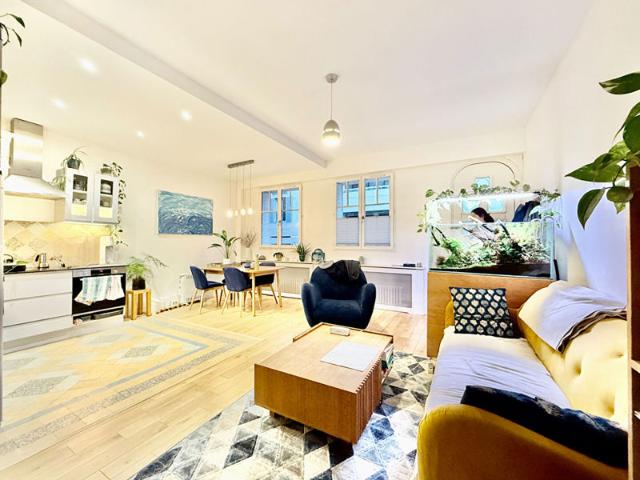 LE VÉSINET SUPERBE 2 PIÈCES MEUBLÉ 49 m² HYPERCENTRE
