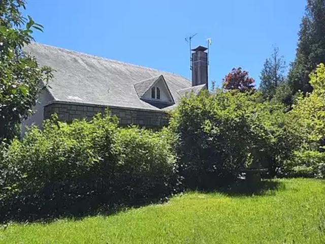 Le Vigean 15200 Achat / Vente maison 9 pièces t9 parking