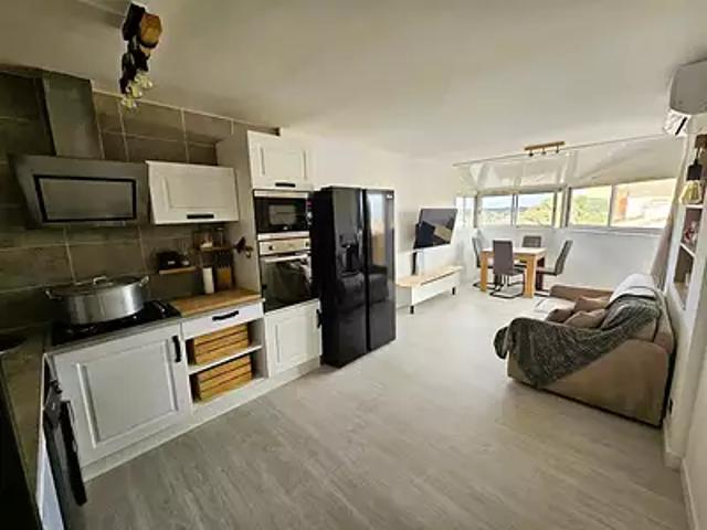 Le Barcarès 66420 Achat / Vente appartement 3 pièces t3 au dernier étage cave