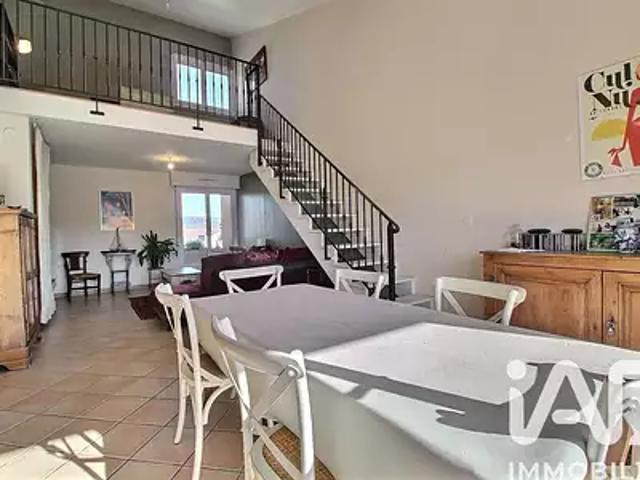 Le Beausset 83330 Achat / Vente appartement 5 pièces t5 au dernier étage