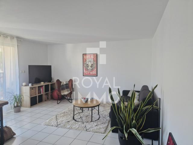 LE BEAUSSET APPARTEMENT T4