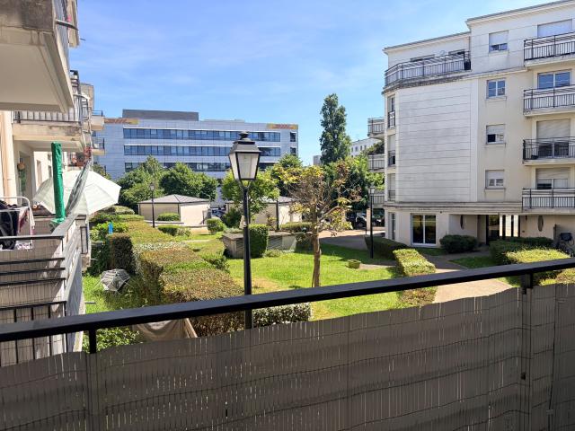 LE BOURGET Immeuble récent 3 Pièces 60m2+box+balcon