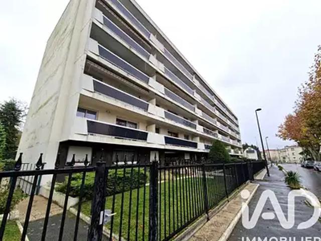 Le Bourget 93350 Achat / Vente appartement 4 pièces t4 au dernier étage parking