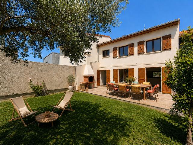 Le Bouscat / Maison 3 4 chambres Garage Jardin piscinable Dépendance