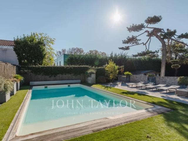 LE BOUSCAT MAISON DE PLAIN PIED DEPENDANCE JARDIN PISCINE JOHN TAYLOR