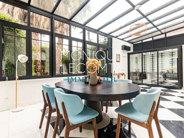 LE BOUSCAT MAISON PIERRE 180 M2, 4 CHAMBRES TERRASSE PISCINE GARAGE