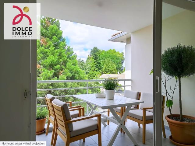 LE BOUSCAT CENTRE Appartement 3 pièces Dernier étage avec terrasse sans vis à vis Ascenseur Garage fer