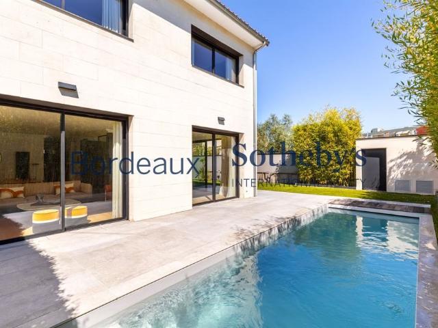 Le Bouscat Centre Maison Familiale 5 Chambres Piscine. 210m² Bordeaux