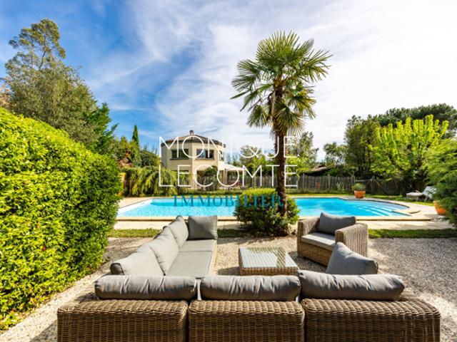 Le Bouscat Parc Bordelais Maison contemporaine 200 m2 4 chambres Piscine Garage double Jardin