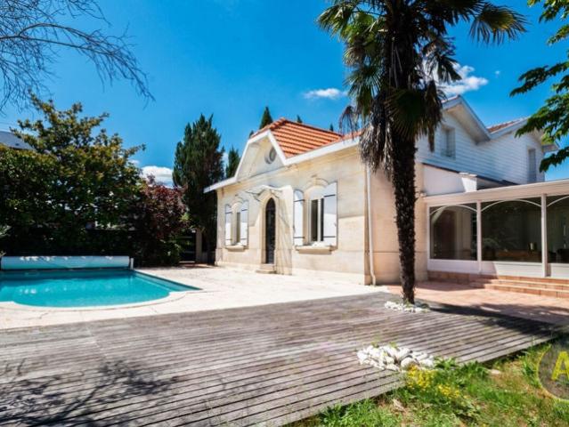 Le Bouscat 6 pièces 232 m2