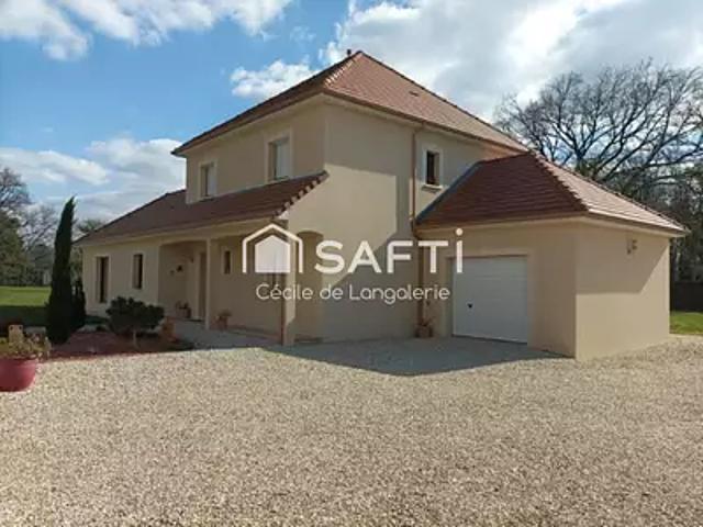 Le Blanc 36300 Achat / Vente maison 7 pièces t7 terrasse parking