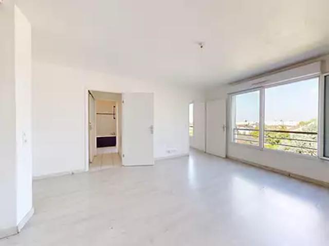 Le Blanc Mesnil 93150 Location appartement 2 pièces t2 parking