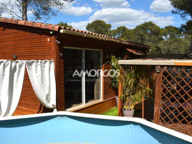 LE CAMP DU CASTELLET, Mobil home / Chalet de 53 m2 sur 210 m